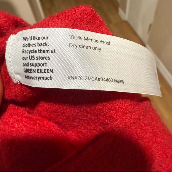 Eileen Fisher 100% Merino Wool Red Christmas Holidays Sweater Size Small - Picture 8 of 11